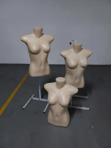 Manequim plástico meio busto com suporte