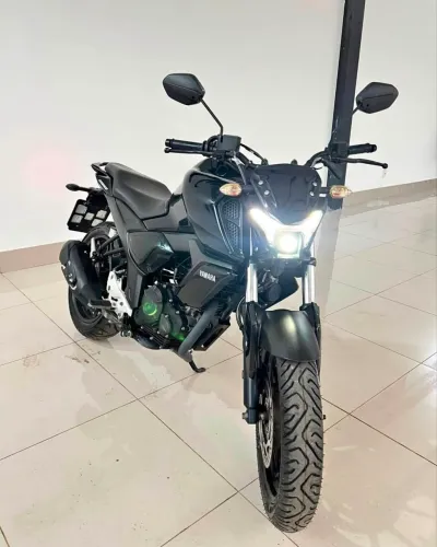 Yamaha. PZ15