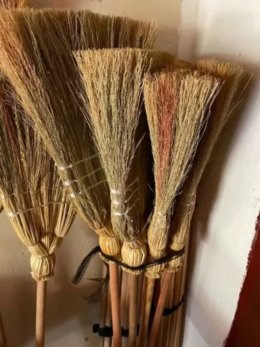 Vassoura Caipira Premium feito em casa