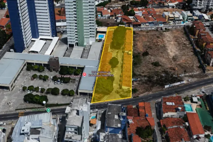 ÁREA 3.600m² NA AV. AYRTON SENNA - OPORTUNIDADE PARA INCORPORAÇÃO