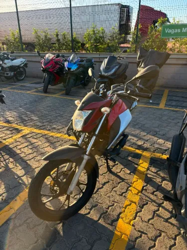 TITAN 160 VERMELHA 2023