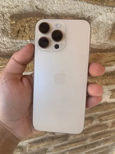 OPORTUNIDADE iPhone 16 pro Max 256gb