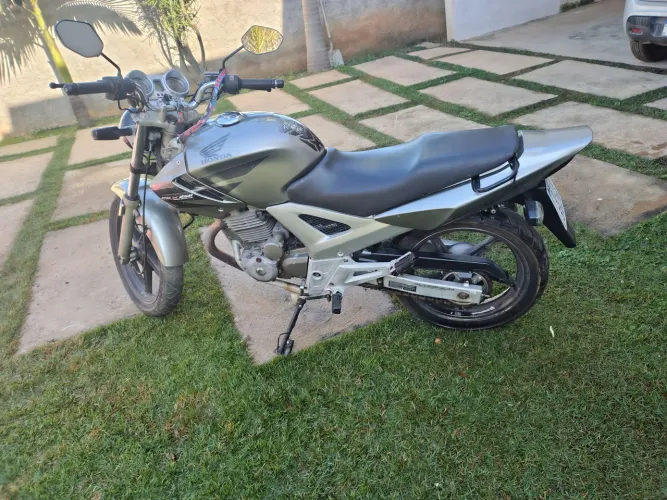 Moto CBX Twister 2008