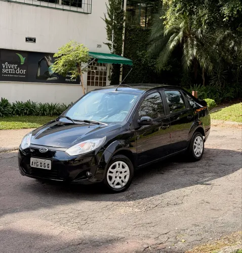 Ford Fiesta Sedan 1.6 16V Flex Mec. 2014