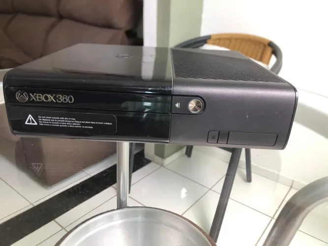 Xbox 360 super slim