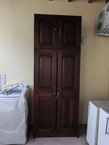 Armário madeira reforçada