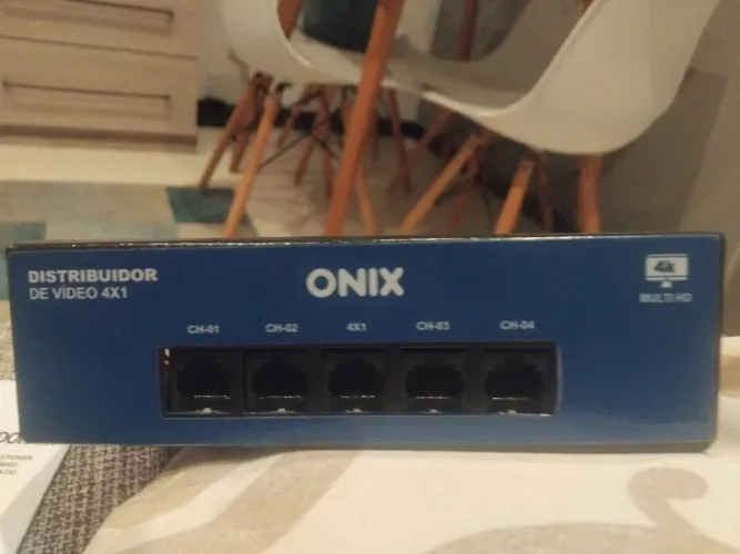 Distribuidor de vídeo 4x1 Onix zerado na caixa