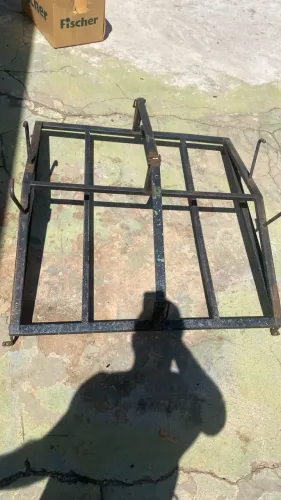 Rack de teto de carro para carregar escadas 