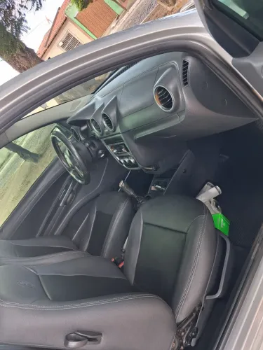 Volkswagen Saveiro 1.6 MI/ 1.6 MI Total Flex 8V (álcool) 2013