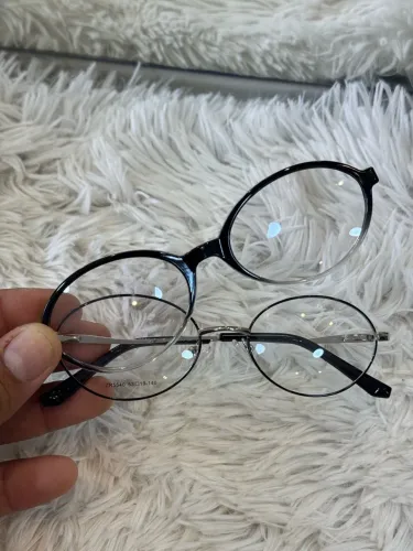 Óculos clipon fotossensível estilo miu miu