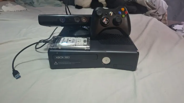 XBOX 360 DESBLOQUEADO COM HD 320GB LOTADO DE JOGOS
