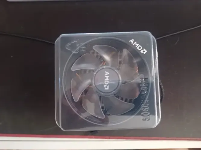 Cooler Processador Amd Wraith Prism Rgb Aircooler Gamer (Usado)