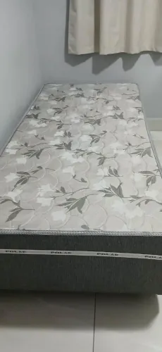 Cama Box semi nova ortopédica
