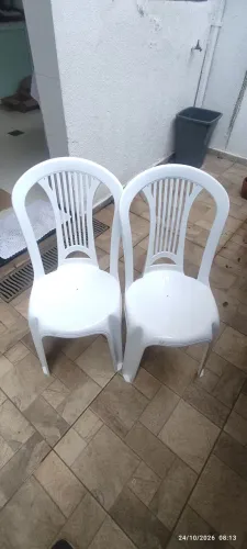 Cadeira de plástico 