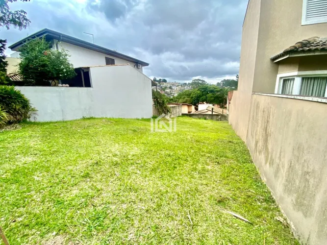Terreno à venda no condominio Jardim das Flores