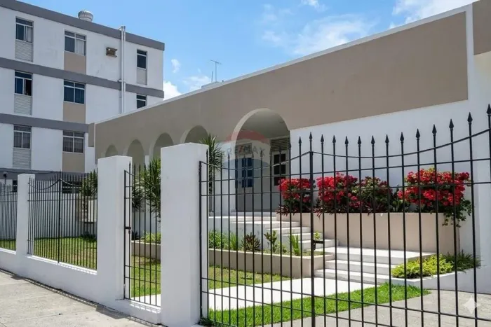 Prédio Comercial Amplo na Amintas Barros  Estrutura Ideal para Clínicas, Empresas e Centro
