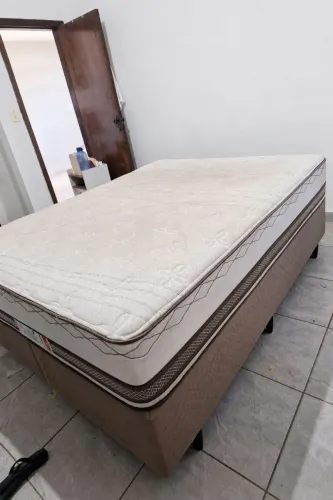 Cama Queen