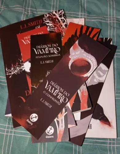 Coleção de livros diários de um vampiro