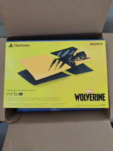 Tampa do console PlayStation 5 Pro - Edição Limitada Amarelo Marvel's Wolverine