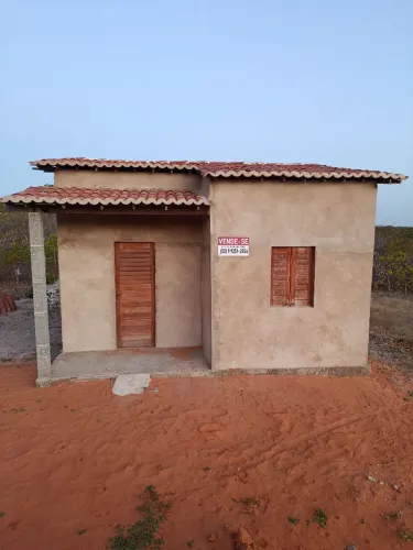 Casa localizada cerra de cajuais tamanho da casa 7x5 tamanho do terreno 20x20