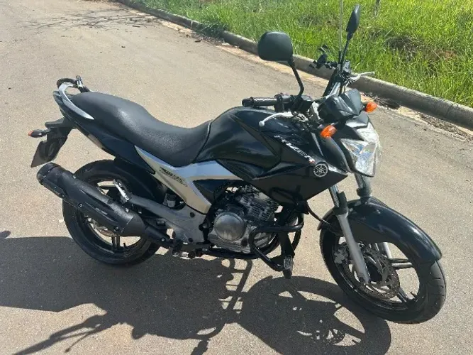Yamaha Fazer 250 2011 - Muito conservada
