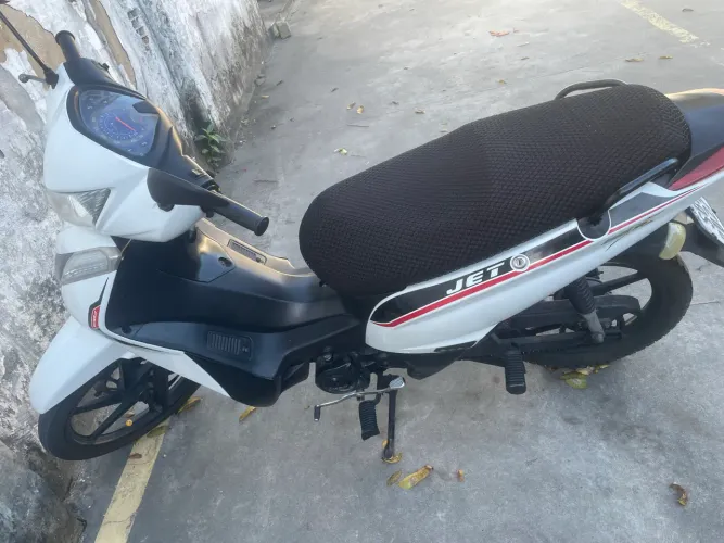 Vendo moto super nova