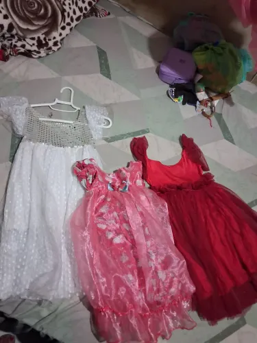 3 vestido infantil por $100
