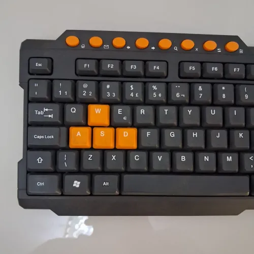 Teclado Para Computador USB OEX Game - Action TC 200