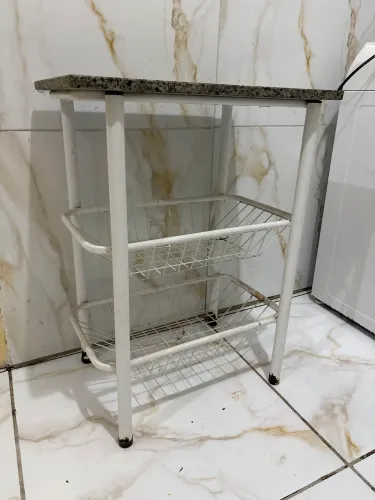Fruteira e mesa multiuso