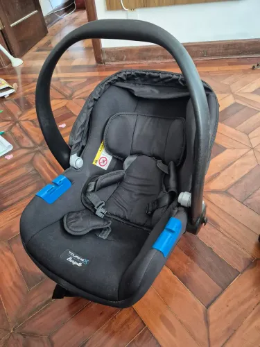 Conjunto Bebê Conforto com base para carro Burigotto Touring X de 0 até 13kg 