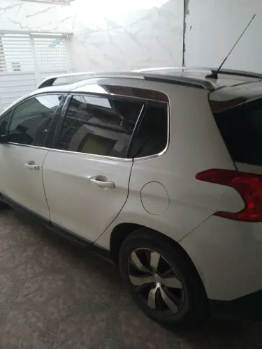 Peugeot 2008 Griffe 1.6 Flex 16V 5P Aut. 2016