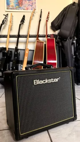 Amplificador Blackstar HT1R - Valvulado com Reverb