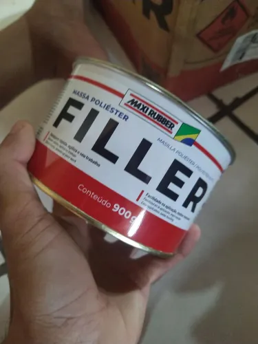 Massa poliéster 
