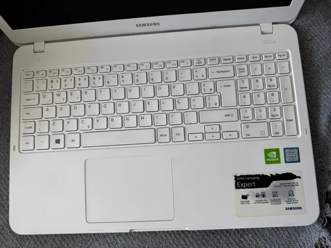 Vendo/Troco Notebook Samsung