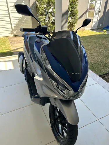 Vende-se PCX Sport modelo 2021 com apenas 7300 km