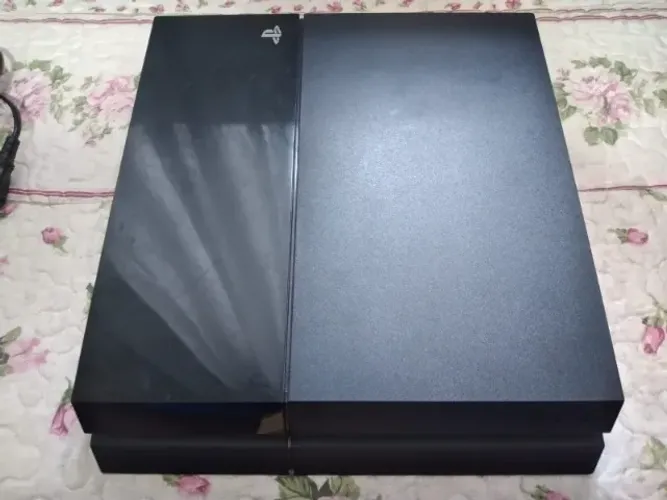 PS4 Fat 500gb 1 controle original em ótimo estado
