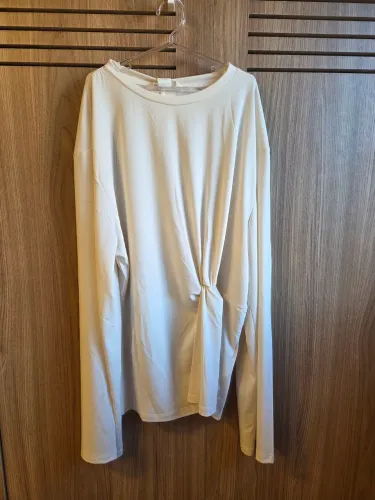 Blusinha de manga longa H&M bege tamanho pp 