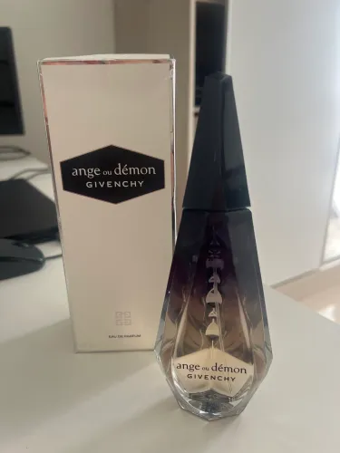 PERFUME GIVENCY 