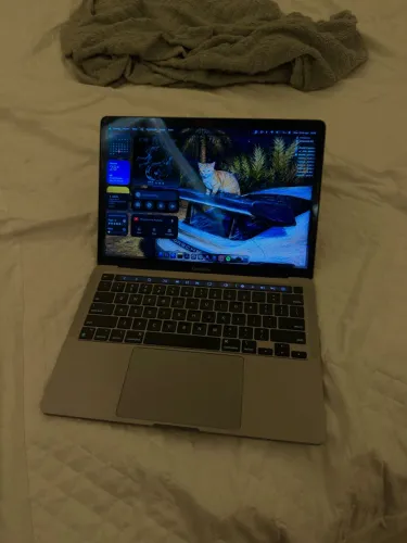 MACBOOK PRO M1 8GB RAM 256GB