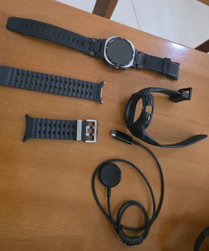 Samsung Galaxy Watch Ultra completo e com 2 pulseiras extras!