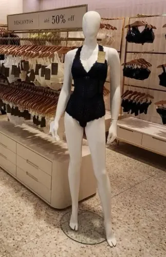 Manequim Feminino