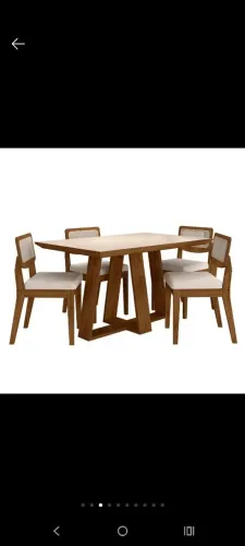 Mesa com 4 cadeiras