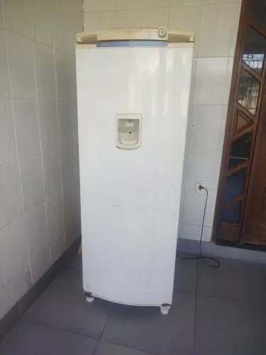 Vendo geladeira