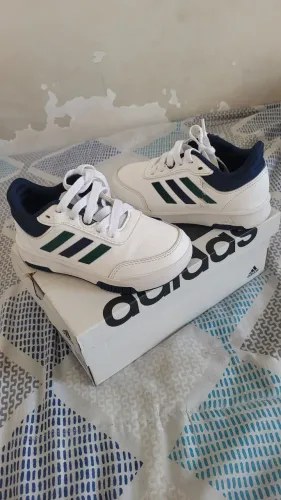 Tênis adidas infantil 26