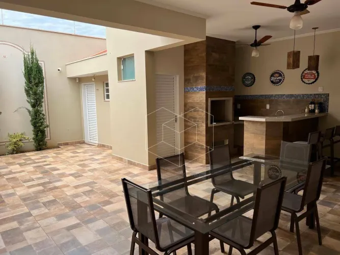 Casa com 3 dormitórios para alugar, 280 m² por R$ 5.065,00/mês - Jardim Regina - Jaú/SP