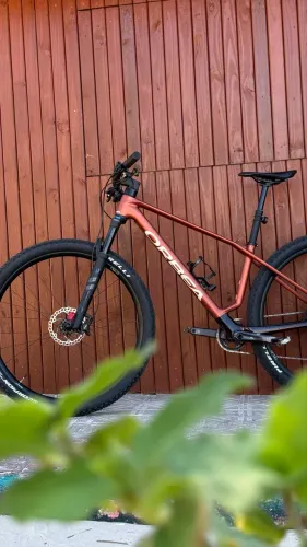 Bike Orbea Alma M20 HT (quadro de carbono)