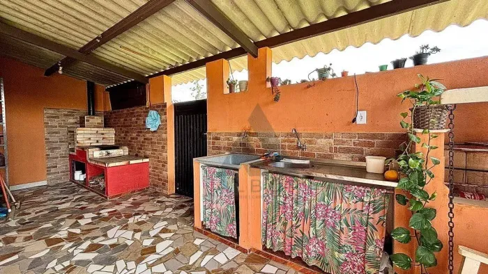 SITIO A VENDA COM LAGO EM ITAPETININGA
