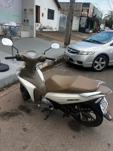 Honda Biz 125 EX 2023 - Estado de zero