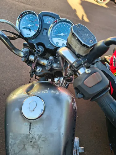 Intruder 125