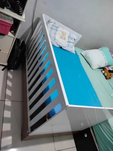 Berço pouco usado